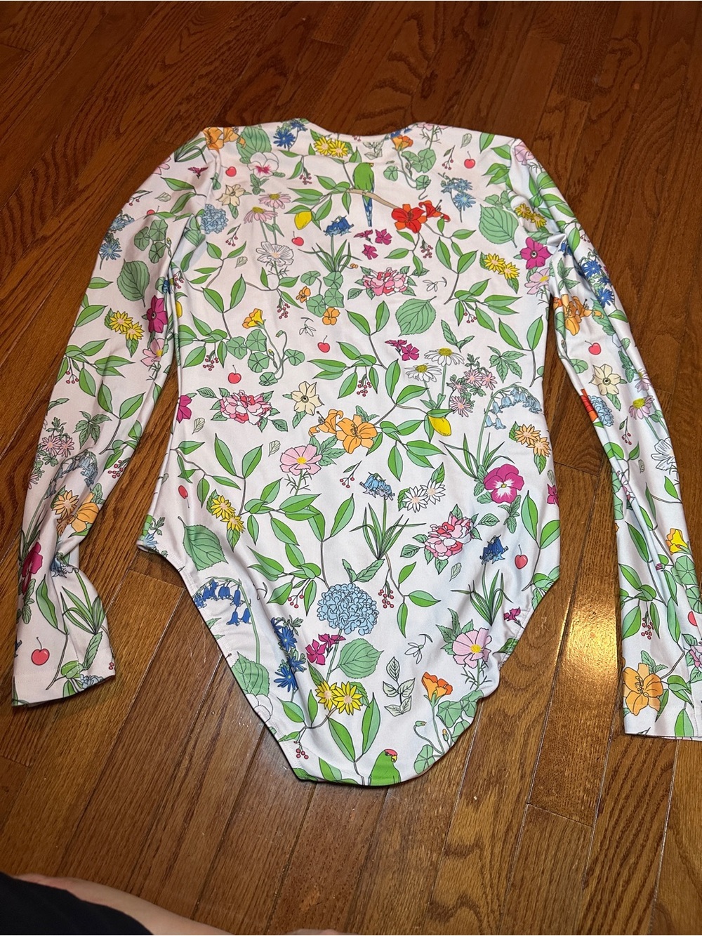 Cover Floral Long-Sleeve One-Piece Swimsuit - XL - Picture 3 of 4